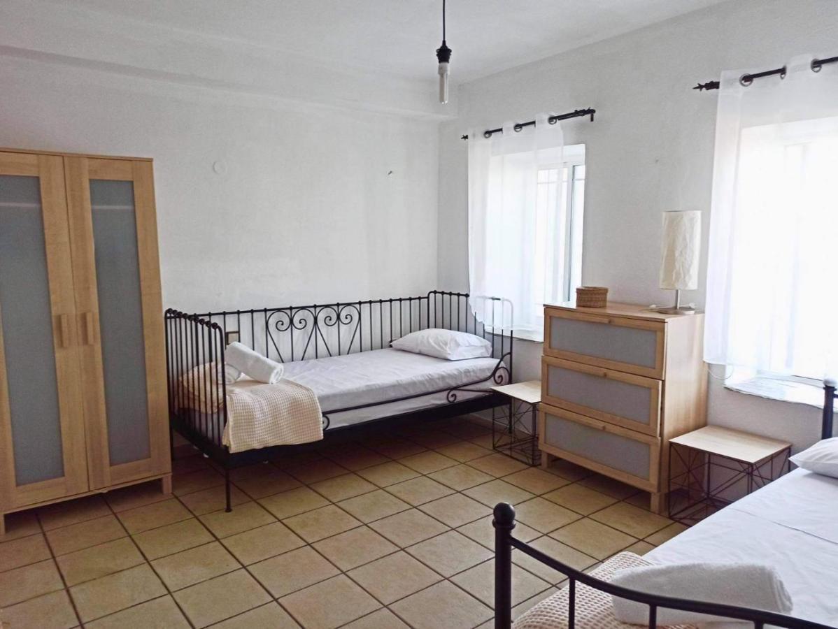 Pantheon Apartment Серес Екстериор снимка